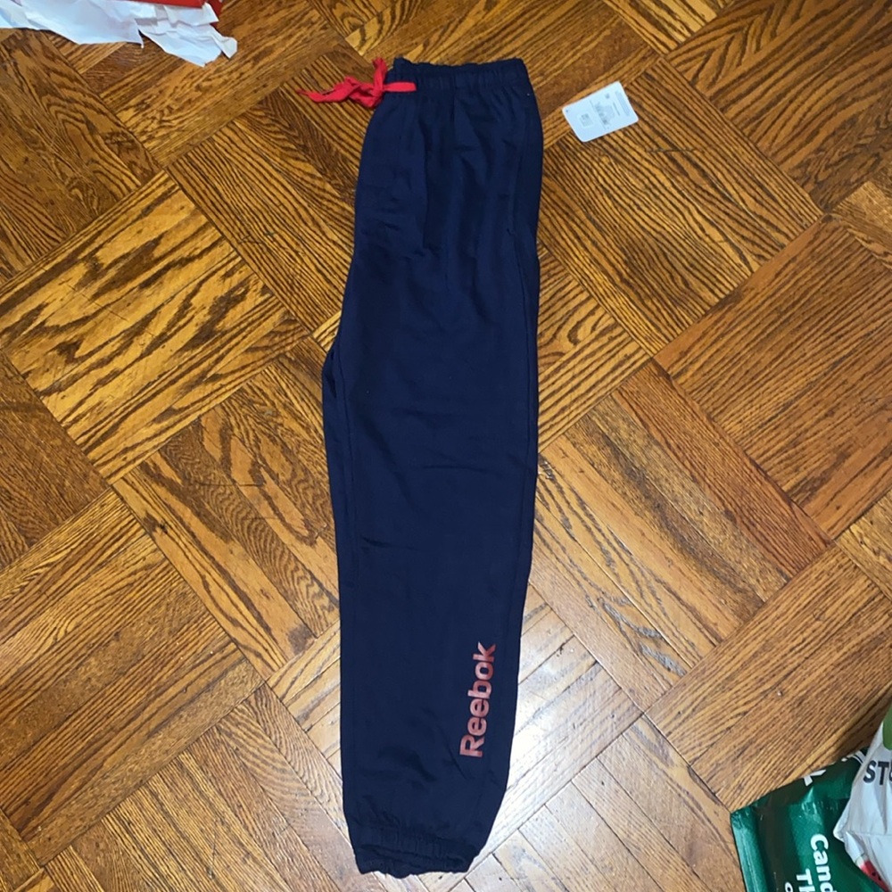 NWT Reebok Sweatpants - Picture 3 of 4